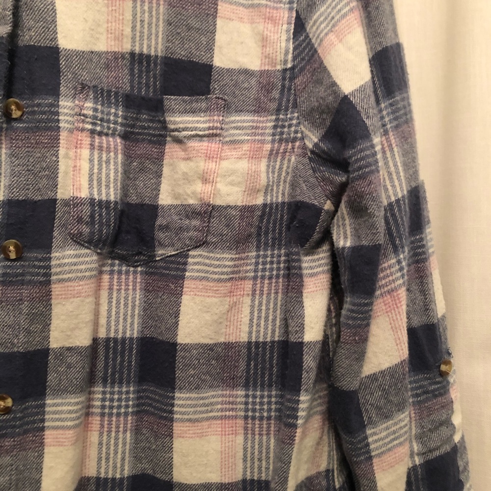 100% cotton button down - Picture 2 of 2
